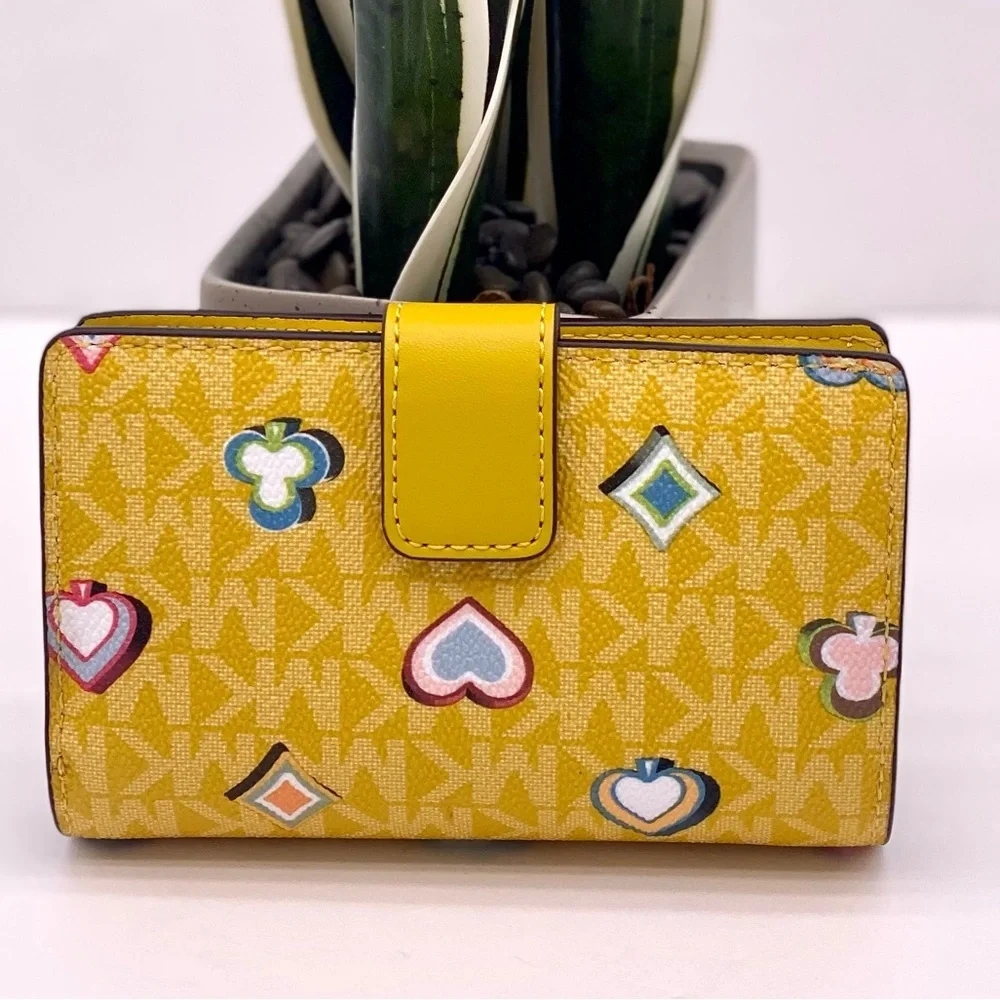 Michael Kors Jet Set Medium Printed Signature Logo Wallet
